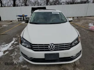 2015 Volkswagen Passat SEL Premium z VIN 1VWCV7A34FC093870, wystawiony jako Copart lot #45587835 z przebiegiem Nie podano mil oraz Szkoda całkowita • Salvage title. Historia ofert i sprzedaży dostępna na DreamBid. Obrazek 5.