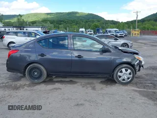 2015 Nissan Versa SV с VIN 3N1CN7AP9FL805531, выставлен на аукционе IAAI как лот 42340111 с пробегом 90 344 миль миль и . История ставок и продаж доступна на DreamBid. Изображение 14.