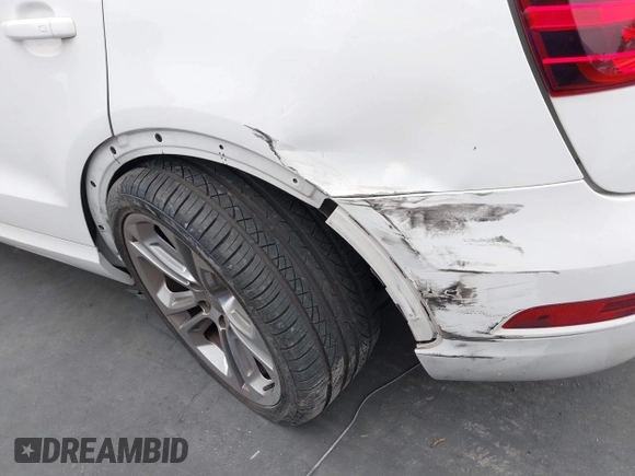 2015 Audi Q3 2.0T Premium Plus with VIN WA1EFCFS9FR002651, listed as a IAAI auction lot 41755613 with 111,281 mi miles. Bid and sale history available at carsss.com. Image 19.