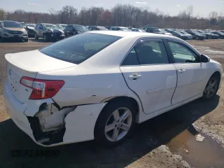 2013 Toyota Camry L with VIN 4T1BF1FKXDU658330, listed as a Copart auction lot 50531095 with 211,612 mi miles and Salvage Title. Bid and sale history available at carsss.com. Image 3.