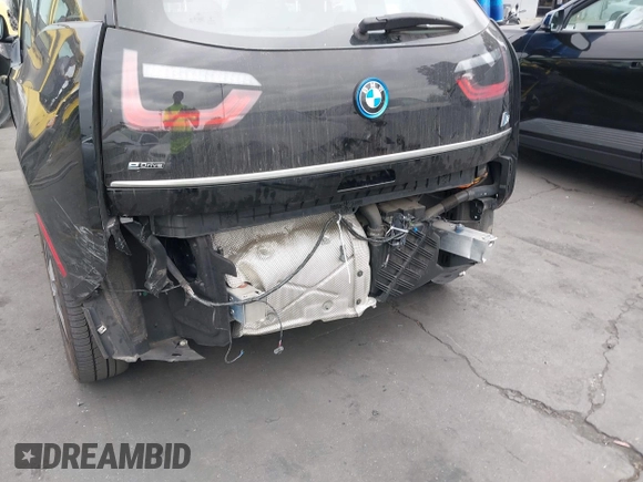 2019 BMW i3 z VIN WBY8P4C58K7D43809, wystawiony jako IAAI lot #42188630 z przebiegiem 52 745 mil mil oraz . Historia ofert i sprzedaży dostępna na DreamBid. Obrazek 6.