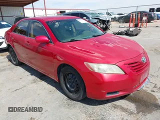 2008 Toyota Camry LE z VIN 4T1BE46K28U248809, wystawiony jako IAAI lot #42241345 z przebiegiem 228 996 mil mil oraz . Historia ofert i sprzedaży dostępna na DreamBid. Obrazek 1.