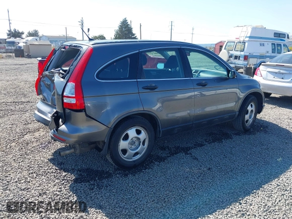 2011 Honda CR-V LX z VIN 5J6RE3H36BL023593, wystawiony jako IAAI lot #42107590 z przebiegiem 95 260 mil mil oraz . Historia ofert i sprzedaży dostępna na DreamBid. Obrazek 4.