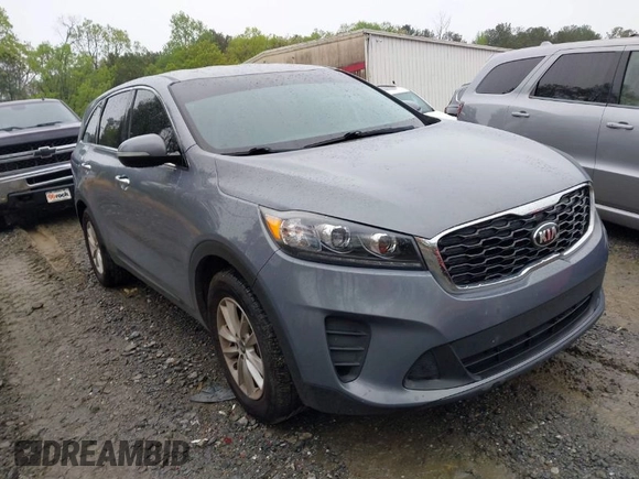 2019 Kia Sorento L with VIN 5XYPG4A37KG597655, listed as a IAAI auction lot 41980451 with 170,179 mi miles. Bid and sale history available at carsss.com. Image 1.