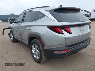 2024 Hyundai Tucson SEL с VIN 5NMJBCDE5RH364353, выставлен на аукционе IAAI как лот 42311423 с пробегом 26 836 миль миль и . История ставок и продаж доступна на DreamBid. Изображение 3.