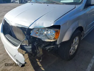 2010 Chrysler Town & Country Touring with VIN 2A4RR5D19AR202169, listed as a IAAI auction lot 42123581 with 183,000 mi miles and . Bid and sale history available at DreamBid. Image 12.