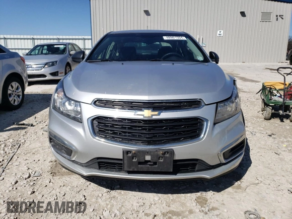 2015 Chevrolet Cruze LS z VIN 1G1PA5SH3F7217319, wystawiony jako Copart lot #48901504 z przebiegiem 133 266 mil mil oraz Szkoda całkowita • Salvage title. Historia ofert i sprzedaży dostępna na DreamBid. Obrazek 5.
