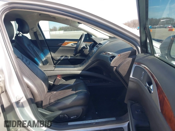 2014 Lincoln MKZ with VIN 3LN6L2G99ER832666, listed as a IAAI auction lot 41732639 with 168,962 mi miles. Bid and sale history available at carsss.com. Image 5.