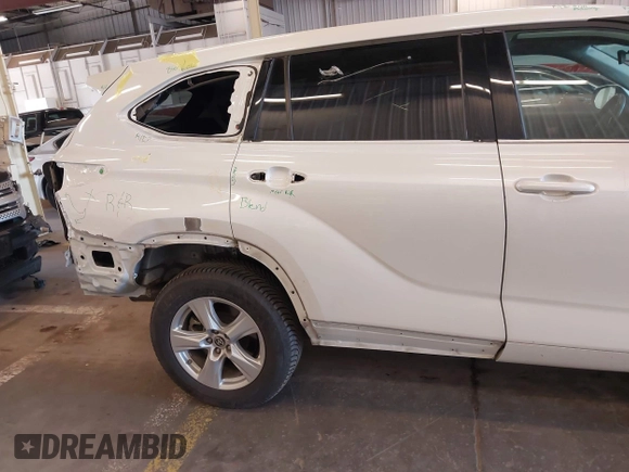 2020 Toyota Highlander LE with VIN 5TDBZRBH4LS020811, listed as a IAAI auction lot 42239163 with 88,757 mi miles and . Bid and sale history available at DreamBid. Image 19.