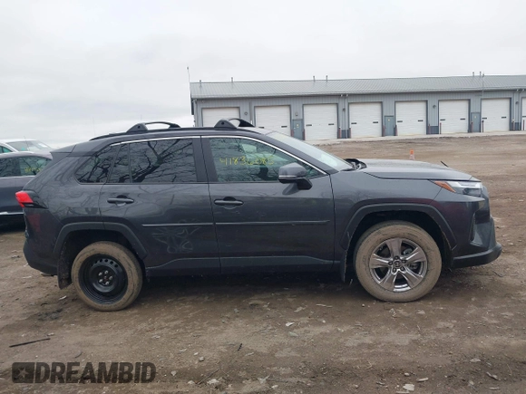 2024 Toyota RAV4 XLE with VIN 2T3P1RFV7RW442253, listed as a IAAI auction lot 41836085 with 31,378 mi miles and . Bid and sale history available at DreamBid. Image 14.