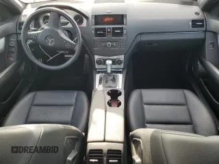 2008 Mercedes-Benz C 300 Sport с VIN WDDGF54X98F193023, выставлен на аукционе Copart как лот 62825395 с пробегом 45 269 миль миль и Списание • Salvage title. История ставок и продаж доступна на DreamBid. Изображение 8.