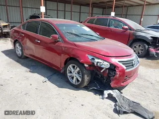 2013 Nissan Altima 2.5 SV with VIN 1N4AL3AP2DC117114, listed as a IAAI auction lot 41877177 with 54,069 mi miles. Bid and sale history available at carsss.com. Image 1.