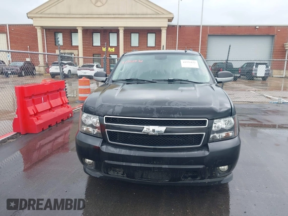 2007 Chevrolet Tahoe LS z VIN 1GNFC13C77R381209, wystawiony jako IAAI lot #41951832 z przebiegiem 145 205 mil mil oraz . Historia ofert i sprzedaży dostępna na DreamBid. Obrazek 6.