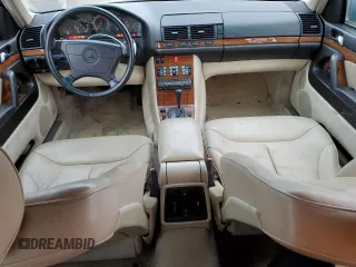1992 Mercedes-Benz S 320 z VIN WDBGA32E0NA072676, wystawiony jako Copart lot #41447915 z przebiegiem 152 989 mil mil oraz Czysty tytuł • Clean title. Historia ofert i sprzedaży dostępna na DreamBid. Obrazek 8.