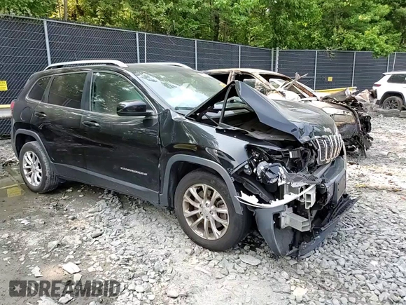 2019 Jeep Cherokee Latitude with VIN 1C4PJLCB0KD221636, listed as a Copart auction lot 59239305 with Not provided miles and Salvage title. Bid and sale history available at DreamBid. Image 14.