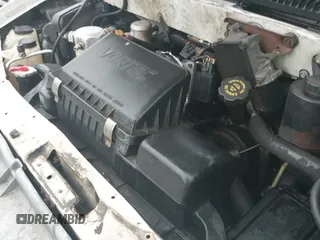 1998 Chevrolet Astro Cargo с VIN 1GCDM19WXWB205907, выставлен на аукционе IAAI как лот 43279825 с пробегом 229 587 миль миль и . История ставок и продаж доступна на DreamBid. Изображение 17.
