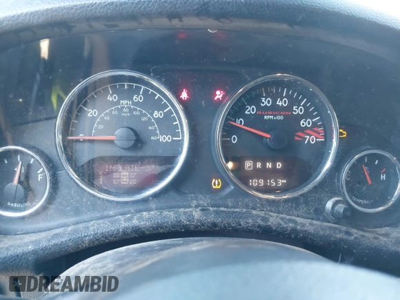 2015 Jeep Wrangler Unlimited Rubicon with VIN 1C4BJWFG9FL755152, listed as a IAAI auction lot 41293766 with 109,153 mi miles. Bid and sale history available at carsss.com. Image 7.