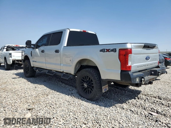 2019 Ford F-250 XL with VIN 1FT7W2BT0KEC17148, listed as a Copart auction lot 61570235 with 101,065 mi miles and Salvage title. Bid and sale history available at DreamBid. Image 2.