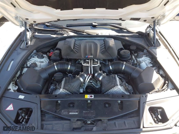 2013 BMW M5 with VIN WBSFV9C58DC772878, listed as a IAAI auction lot 41775691 with NaN miles. Bid and sale history available at carsss.com. Image 10.