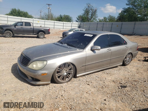 2006 Mercedes-Benz S 500 z VIN WDBNG75J36A480287, wystawiony jako Copart lot #53313745 z przebiegiem Nie podano mil oraz Czysty tytuł • Clean title. Historia ofert i sprzedaży dostępna na DreamBid. Obrazek 1.