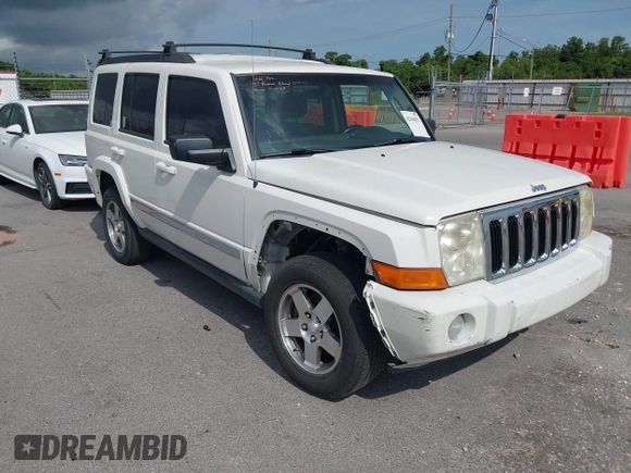2010 Jeep Commander Sport z VIN 1J4RH4GK4AC140982, wystawiony jako IAAI lot #42344821 z przebiegiem 179 476 mil mil oraz . Historia ofert i sprzedaży dostępna na DreamBid. Obrazek 1.