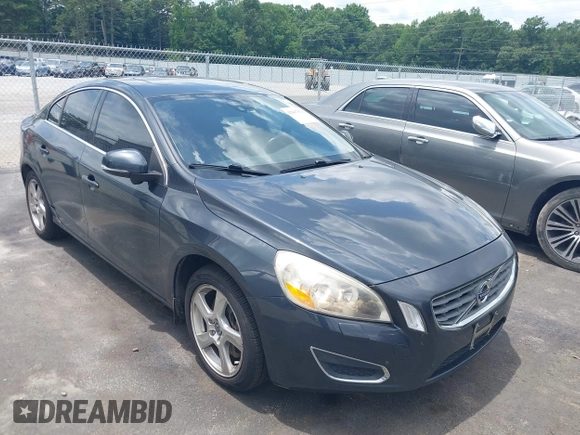 2012 Volvo S60 T5 with VIN YV1622FS8C2119975, listed as a IAAI auction lot 42647679 with 143,661 mi miles and . Bid and sale history available at DreamBid. Image 1.