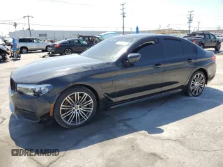 2019 BMW 5 Series 530e с VIN WBAJA9C5XKB388713, выставлен на аукционе Copart как лот 51019565 с пробегом 33 640 миль миль и Списание • Salvage title. История ставок и продаж доступна на DreamBid. Изображение 1.
