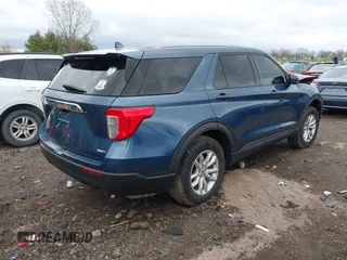 2020 Ford Explorer with VIN 1FMSK8BH8LGC23575, listed as a IAAI auction lot 41944018 with 107,427 mi miles. Bid and sale history available at carsss.com. Image 4.