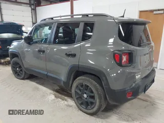 2020 Jeep Renegade Latitude z VIN ZACNJBBBXLPL52737, wystawiony jako IAAI lot #42083158 z przebiegiem 125 715 mil mil oraz . Historia ofert i sprzedaży dostępna na DreamBid. Obrazek 3.