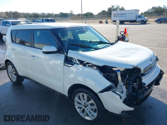 2018 Kia Soul + with VIN KNDJP3A50J7603244, listed as a IAAI auction lot 41670375 with 121,528 mi miles. Bid and sale history available at carsss.com. Image 1.