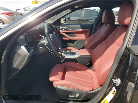 2024 BMW i4 eDrive35 z VIN WBY43AW07RFR78946, wystawiony jako Copart lot #49297505 z przebiegiem 14 176 mil mil oraz Szkody całkowita. Historia ofert i sprzedaży dostępna na DreamBid. Obrazek 7.