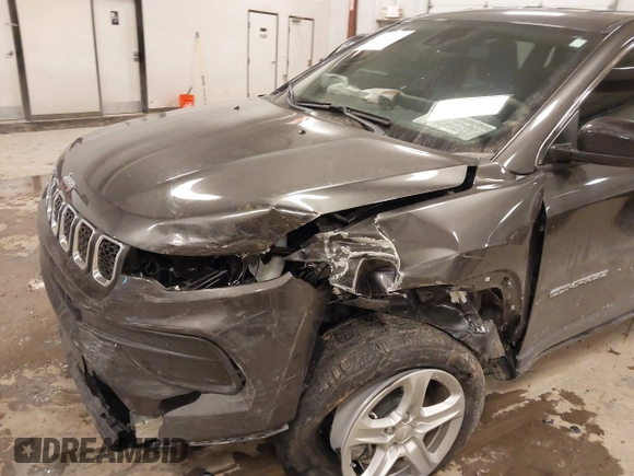 2023 Jeep Compass Sport with VIN 3C4NJDAN8PT531397, listed as a IAAI auction lot 41545093 with 9,915 mi miles and . Bid and sale history available at DreamBid. Image 6.