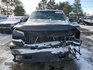 2006 Chevrolet Silverado 1500 LT1 with VIN 2GCEK13N661266262, listed as a Copart auction lot 83371164 with 243,702 mi miles and Salvage Title. Bid and sale history available at DreamBid. Image 5.