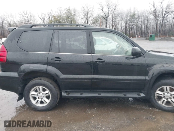 2003 Lexus GX 470 with VIN JTJBT20X930022217, listed as a IAAI auction lot 41527764 with 272,472 mi miles. Bid and sale history available at carsss.com. Image 13.