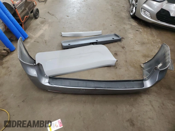 2018 Toyota Sienna LE Auto Access Seat with VIN 5TDKZ3DCXJS955049, listed as a Copart auction lot 56515175 with 75,293 mi miles and Salvage title. Bid and sale history available at DreamBid. Image 13.
