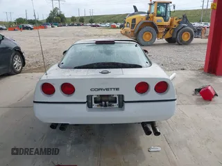 1989 Chevrolet Corvette with VIN 1G1YY2183K5124841, listed as a IAAI auction lot 40798581 with 51,577 mi miles. Bid and sale history available at carsss.com. Image 15.