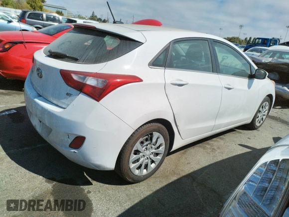 2016 Hyundai Elantra GT with VIN KMHD35LH1GU264415, listed as a Copart auction lot 66244884 with 104,293 mi miles and Clean Title. Bid and sale history available at carsss.com. Image 3.
