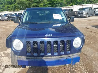 2016 Jeep Patriot Latitude with VIN 1C4NJRFB0GD608488, listed as a IAAI auction lot 42427746 with 88,325 mi miles and . Bid and sale history available at DreamBid. Image 6.