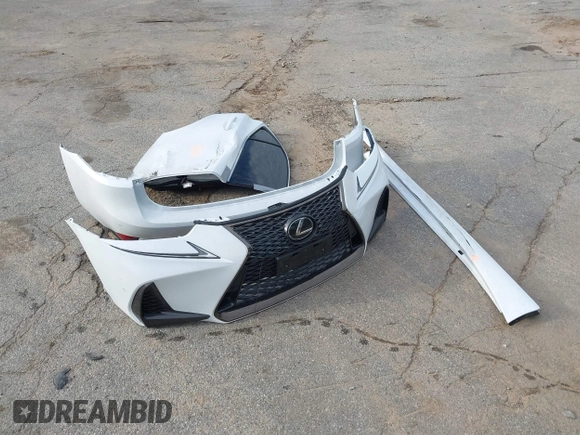 2019 Lexus IS with VIN JTHBA1D20K5085529, listed as a IAAI auction lot 41787672 with 105,633 mi miles. Bid and sale history available at carsss.com. Image 12.