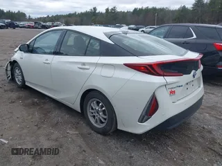 2017 Toyota Prius Plus with VIN JTDKARFP0H3053063, listed as a IAAI auction lot 41814866 with 87,303 mi miles and . Bid and sale history available at DreamBid. Image 3.