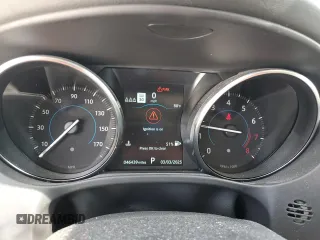 2020 Jaguar F-Pace 25t Premium z VIN SADCJ2FX5LA628763, wystawiony jako Copart lot #47454765 z przebiegiem 46 439 mil mil oraz Nie do naprawy • Non repairable. Historia ofert i sprzedaży dostępna na DreamBid. Obrazek 9.