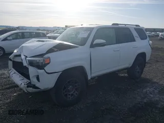 2019 Toyota 4Runner SR5 with VIN JTEBU5JRXK5700956, listed as a IAAI auction lot 41999972 with 61,032 mi miles and . Bid and sale history available at DreamBid. Image 18.