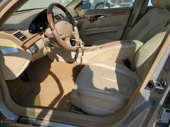 2009 Mercedes-Benz E-Class 3.0L with VIN WDBUF22X69B424790, listed as a Copart auction lot 75317944 with 120,641 mi miles and Salvage Title. Bid and sale history available at carsss.com. Image 7.
