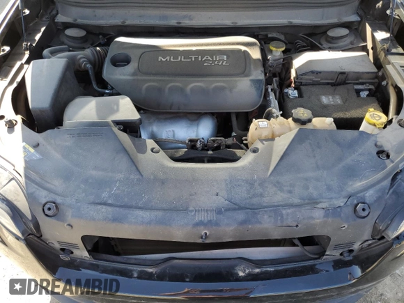 2019 Jeep Cherokee Latitude with VIN 1C4PJLCB2KD203283, listed as a Copart auction lot 52202135 with 140,809 mi miles and Salvage title. Bid and sale history available at DreamBid. Image 13.