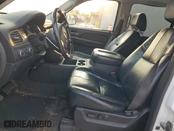 2007 Chevrolet Suburban LTZ with VIN 3GNFK16347G144417, listed as a Copart auction lot 71093544 with 279,255 mi miles and Clean Title. Bid and sale history available at carsss.com. Image 7.