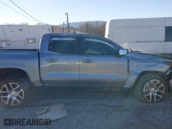 2024 Chevrolet Colorado 4WD Z71 with VIN 1GCPTDEK5R1109553, listed as a IAAI auction lot 41171700 with 1 mi miles. Bid and sale history available at carsss.com. Image 13.