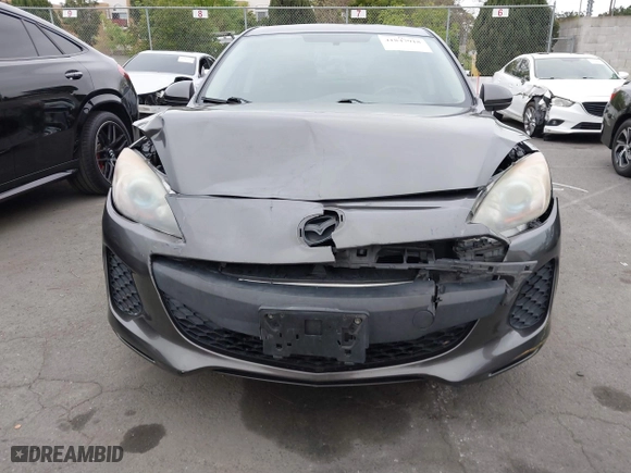 2013 Mazda Mazda3 i Grand Touring with VIN JM1BL1WP9D1758445, listed as a IAAI auction lot 41847918 with 140,833 mi miles. Bid and sale history available at carsss.com. Image 6.