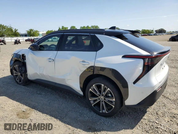 2024 Toyota bZ4X XLE с VIN JTMABACAXRA055247, выставлен на аукционе Copart как лот 52137665 с пробегом 11 294 миль миль и Списание • Salvage title. История ставок и продаж доступна на DreamBid. Изображение 2.