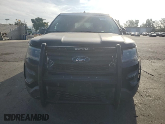 2016 Ford Police Interceptor Utility z VIN 1FM5K8AR5GGC08058, wystawiony jako Copart lot #51673255 z przebiegiem 123 955 mil mil oraz Tytuł czysty. Historia ofert i sprzedaży dostępna na DreamBid. Obrazek 5.