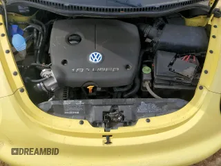 2000 Volkswagen Beetle GLX with VIN 3VWDD21CXYM493847, listed as a Copart auction lot 45301135 with 141,676 mi miles and Salvage Title. Bid and sale history available at DreamBid. Image 11.